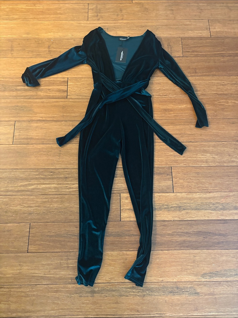PrettyLittleThing Emerald Green Velvet Wrap Jumpsuit